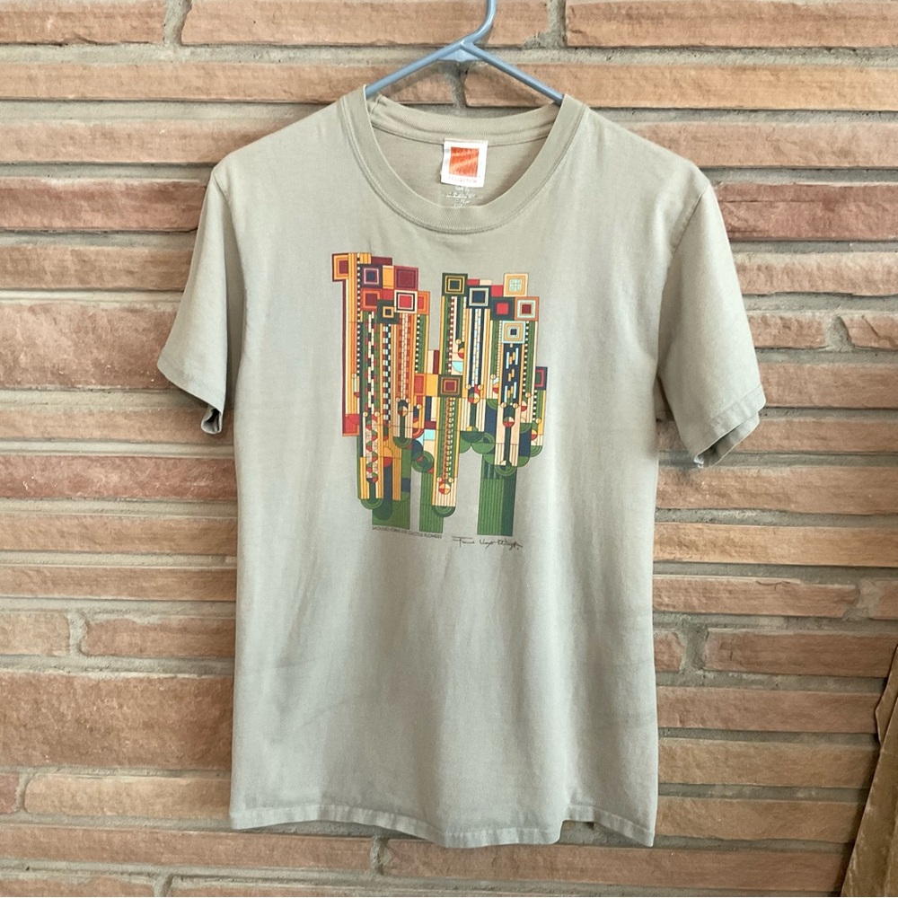 Frank Lloyd Wright Collection Cactus Graphic T Shirt Small
